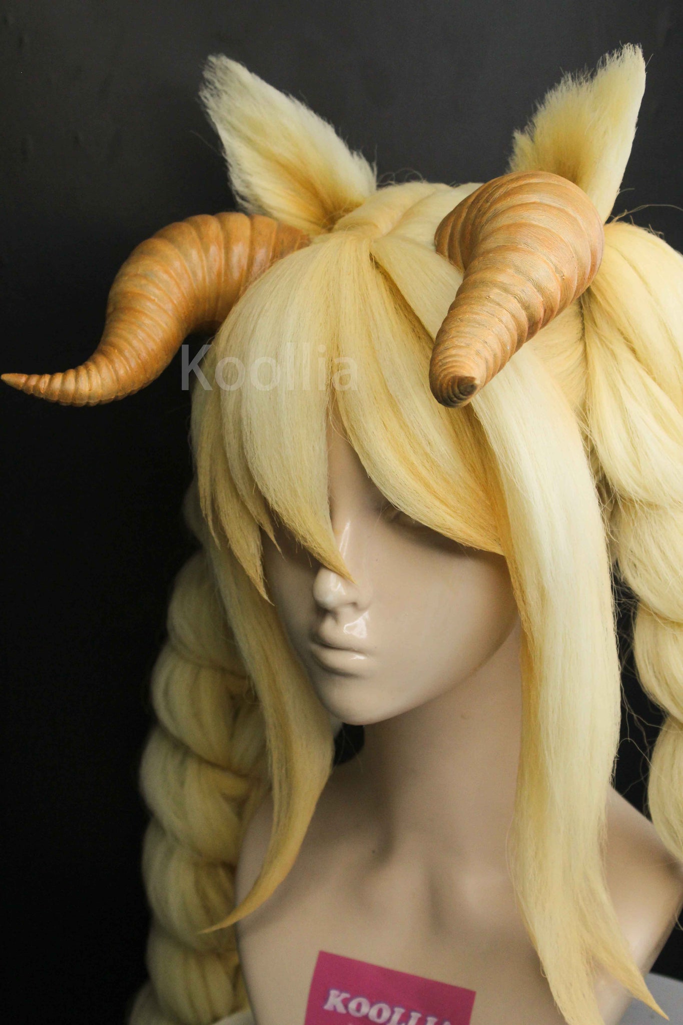 Lucy Commission Wig