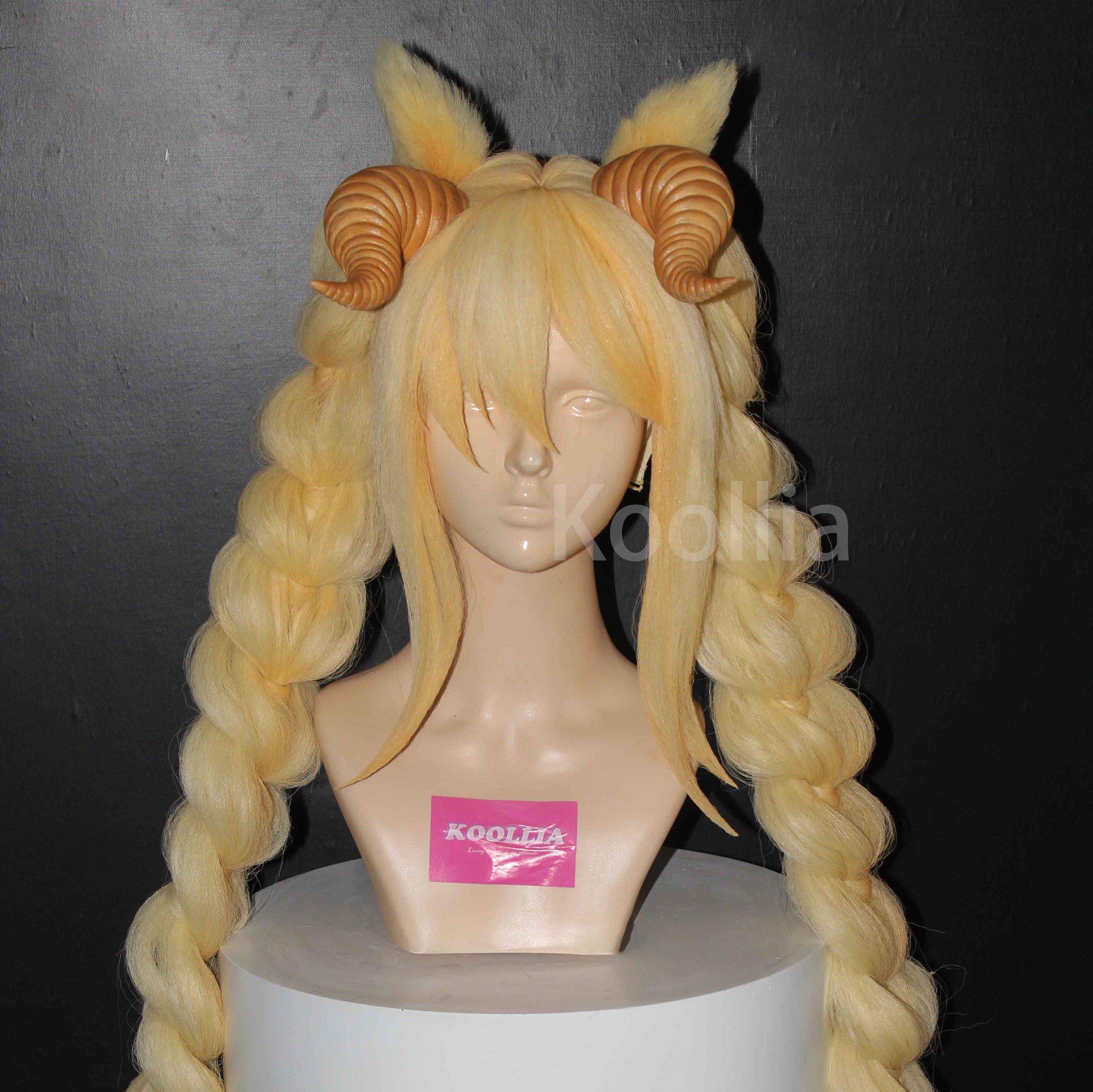 Lucy Commission Wig